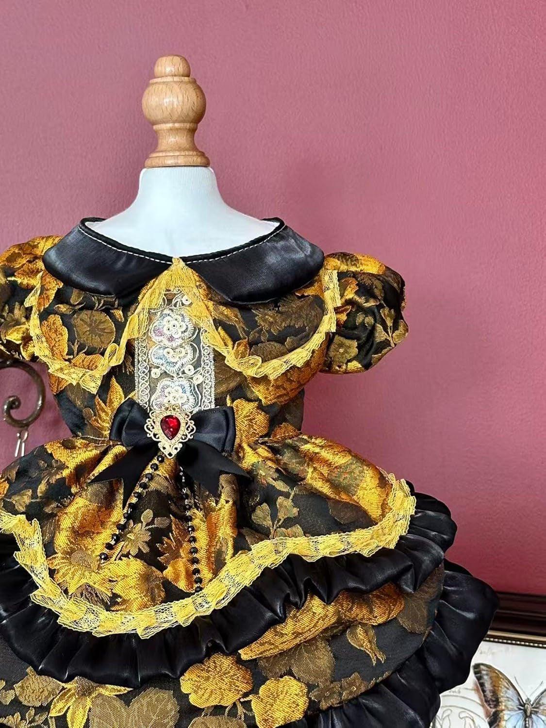 Adorable Lace Princess Dress for Your Mini Pup! 🐾✨ Perfect for Fashionable Small Dogs! 🖤👗