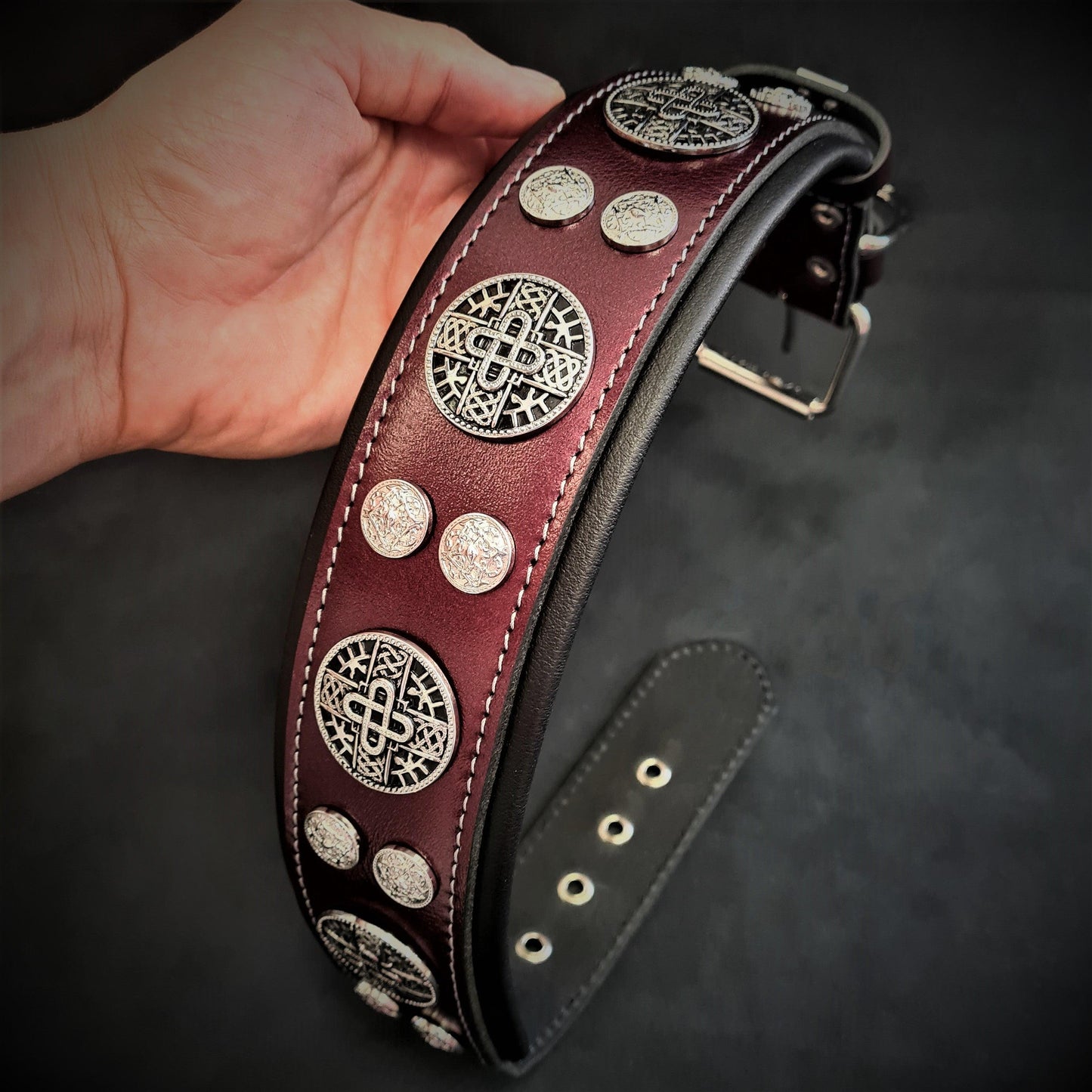 The "Hektor" Burgundy Collar LIMITED