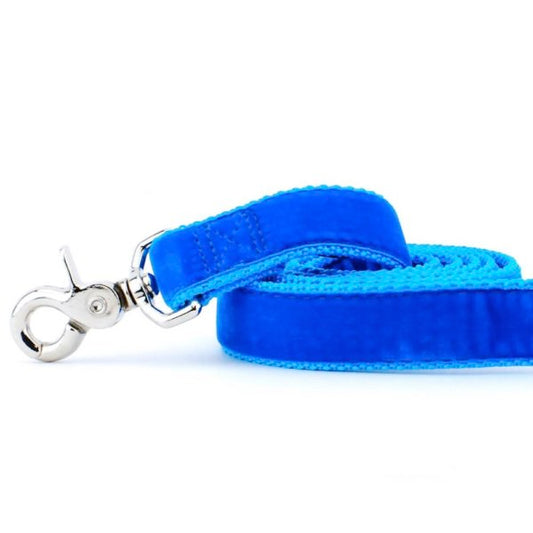 Premium Pet Guardian Gear: Venetian Blue Velvet Dog Leash - Sanctum Paws and Fangs