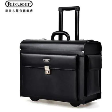 Executive Traveler Rolling Suitcase